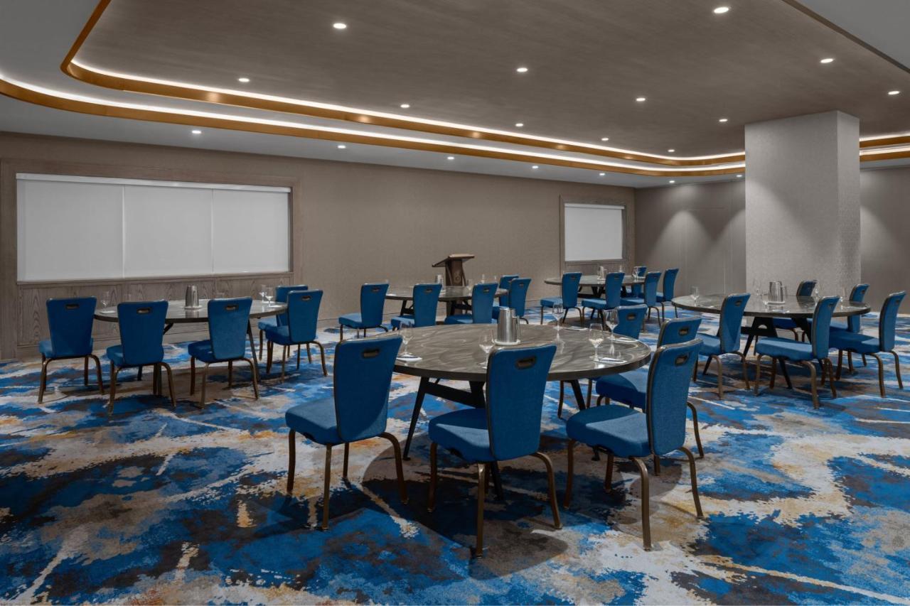 Courtyard By Marriott Calgary Downtown Hotel Eksteriør billede